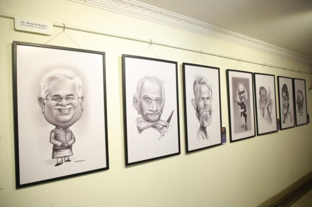 केरिकेचर प्रदर्शनी में सबसे पहले छत्तीसगढ़ के मुख्यमंत्री भूपेश बघेल को दिया गया स्थान 
